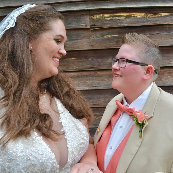 Meet Me - Elle 🖤 - Picture 14 of 14